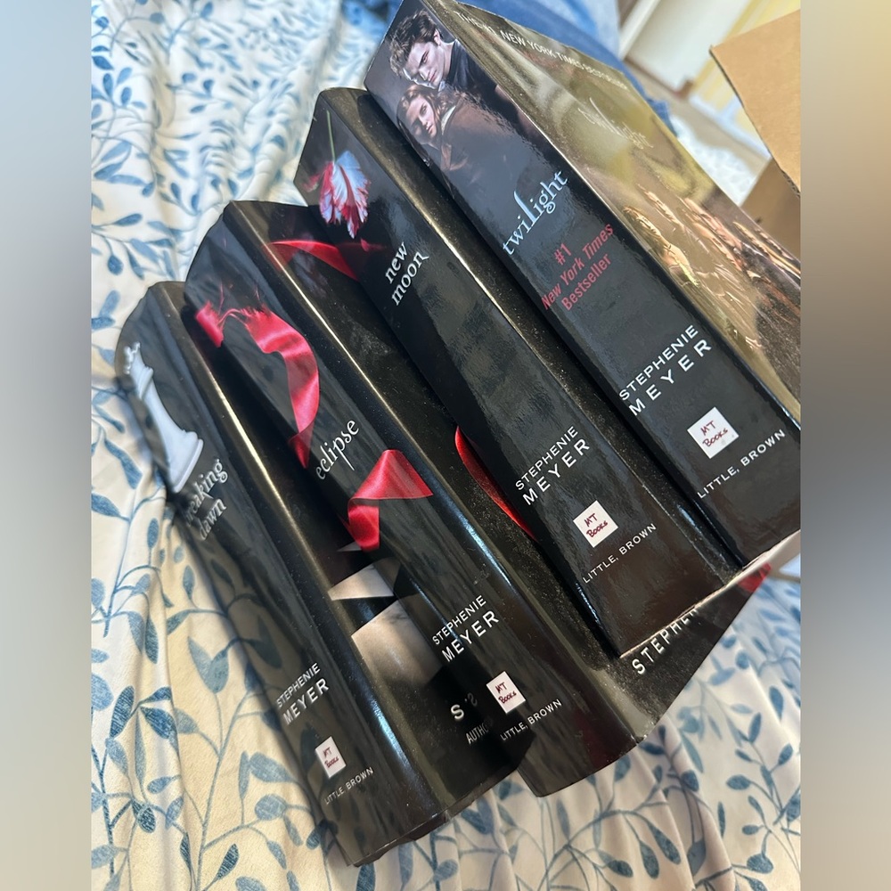 Twilight series books